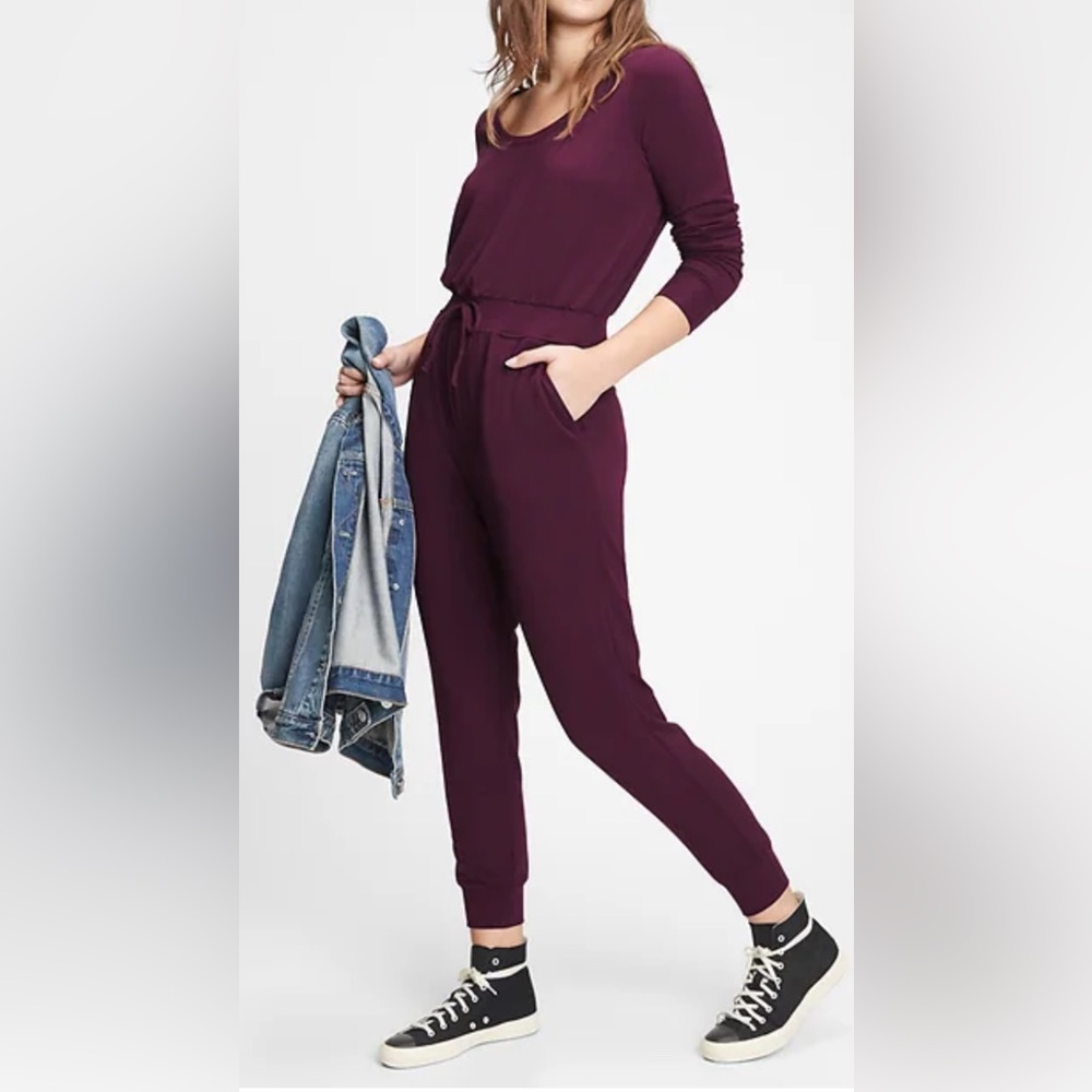Gap sweatshirt athleisure casual jumpsuit. NWT. Medium